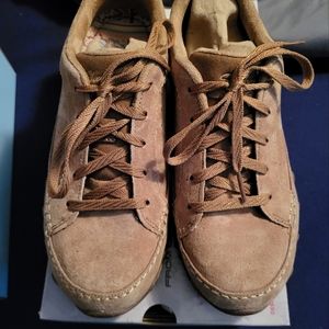 Skechers Sneakers Size 7